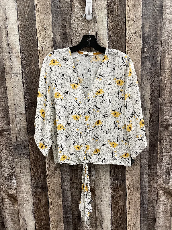 Cozy Sweatshirts Top Long Sleeve By Maurices In Floral Print, Size: S