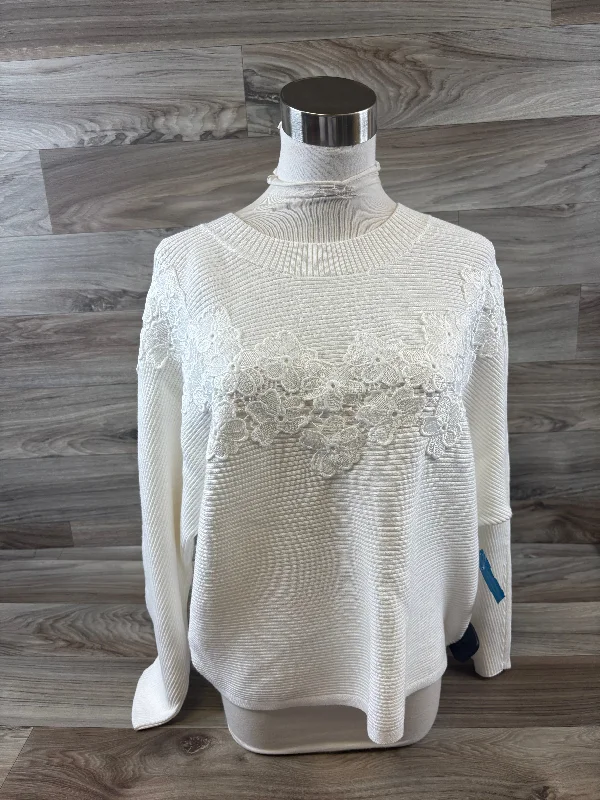 Weekend Wear Top Long Sleeve By Ann Taylor In White, Size: S