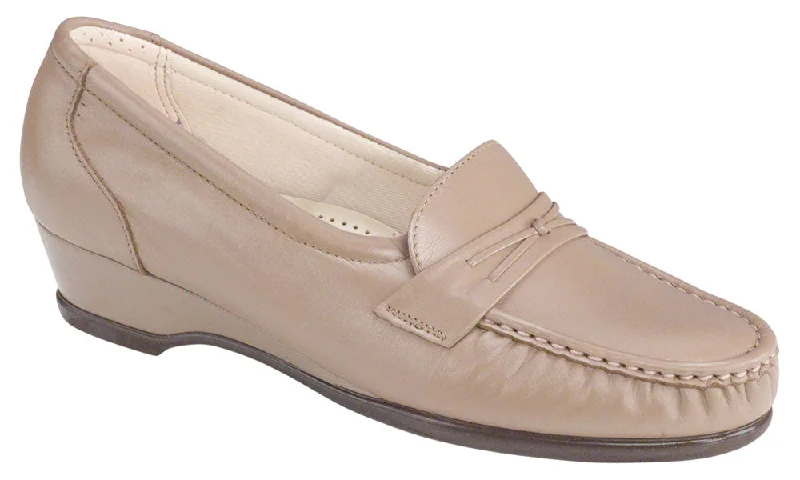 High-Quality Footwear SAS Easier