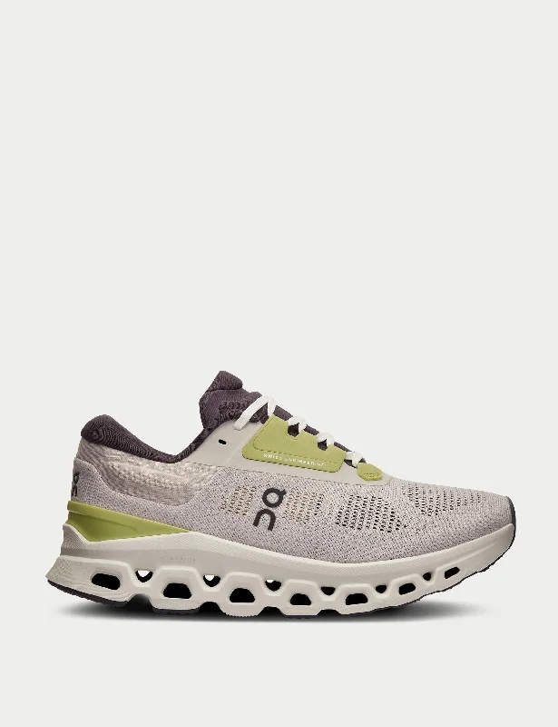Casual Footwear Cloudstratus 3 - Pearl/Ivory