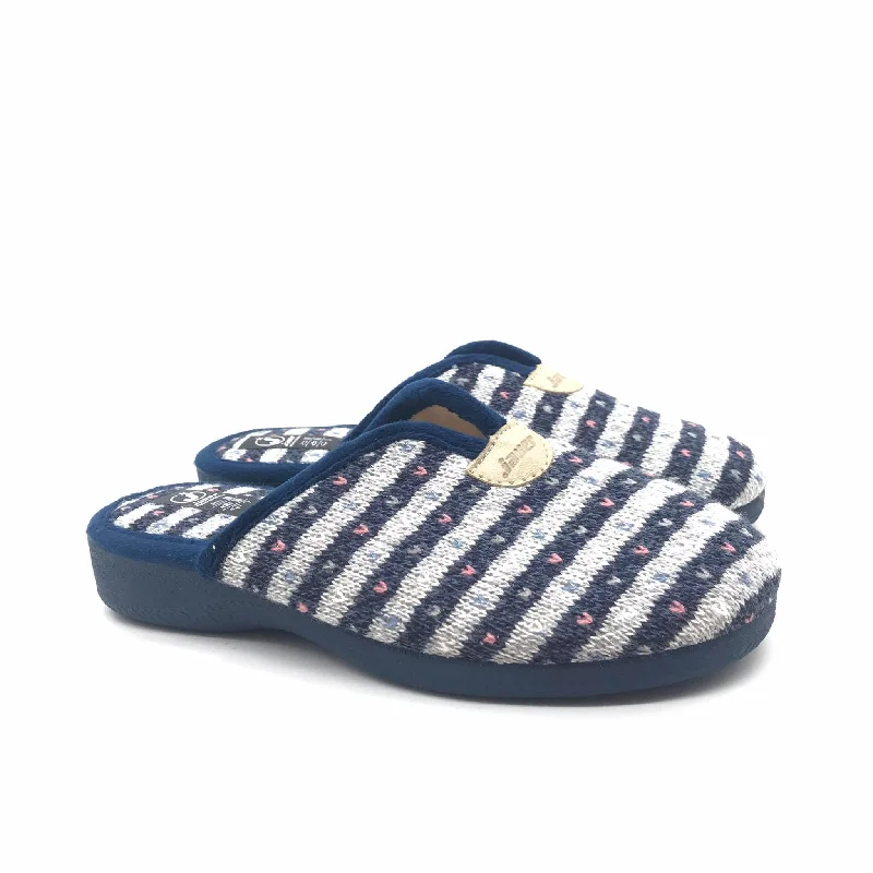 Sporty Sneakers 47-202