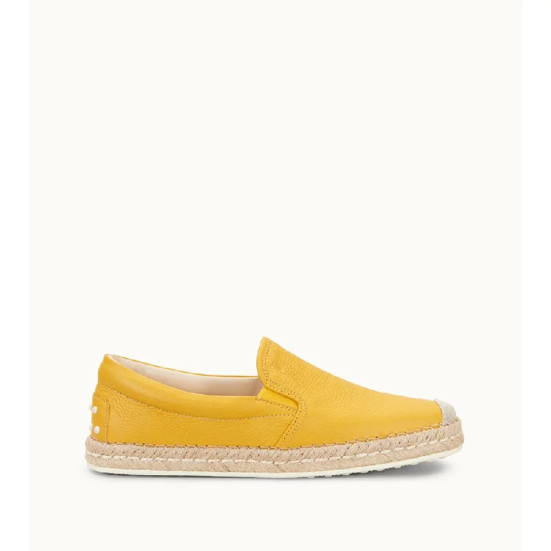Soft Insole Shoes Slip-ons in Leather