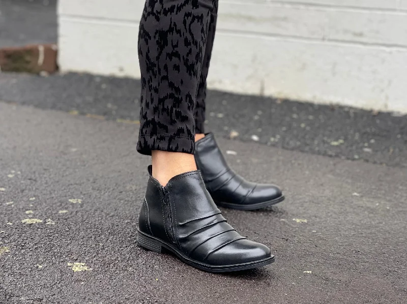 Cushion Sole Sneakers Vagamann Lilith