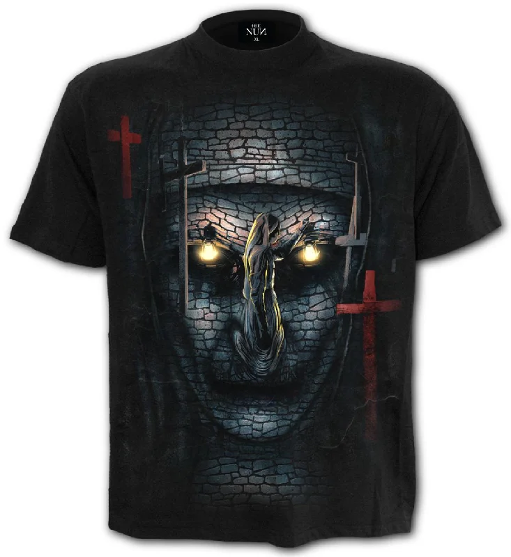 All-Weather Wear The Nun - Skull Illusion - T-Shirt Black