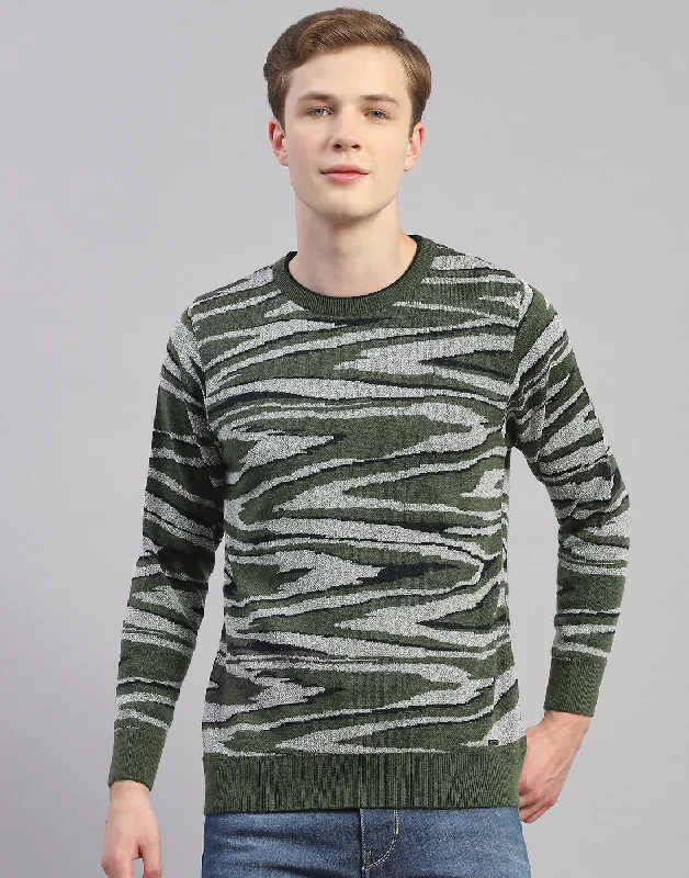 Casual Layers Men Green Printed Round Neck Full Sleeve Pullover