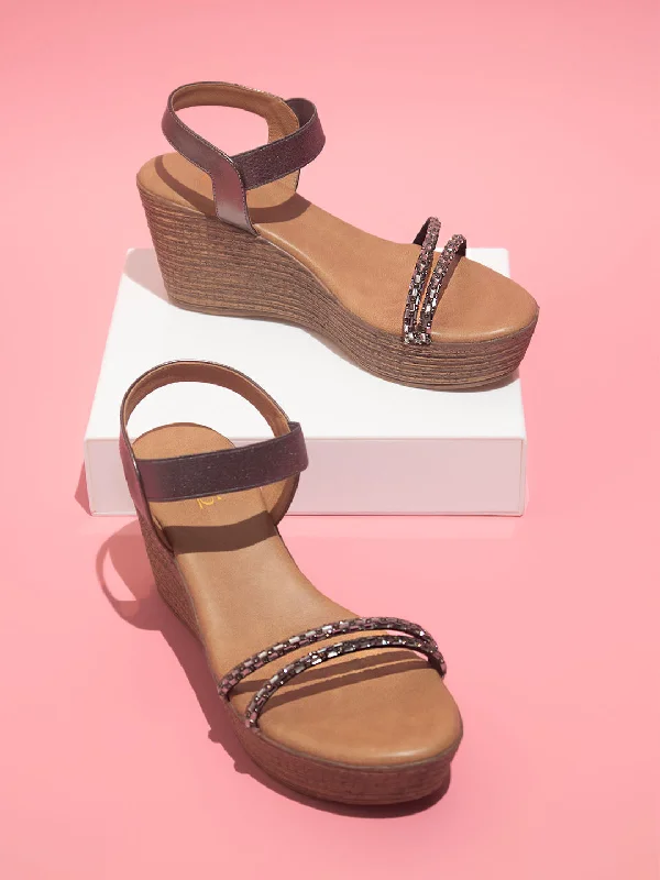 Relaxed Fit Shoes Women Pewter Embellished Wedge Sandals