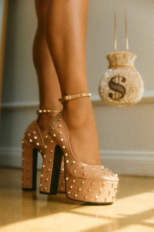 Relaxed Fit Shoes Nayomi Studded Platform Block High Heels - Nude