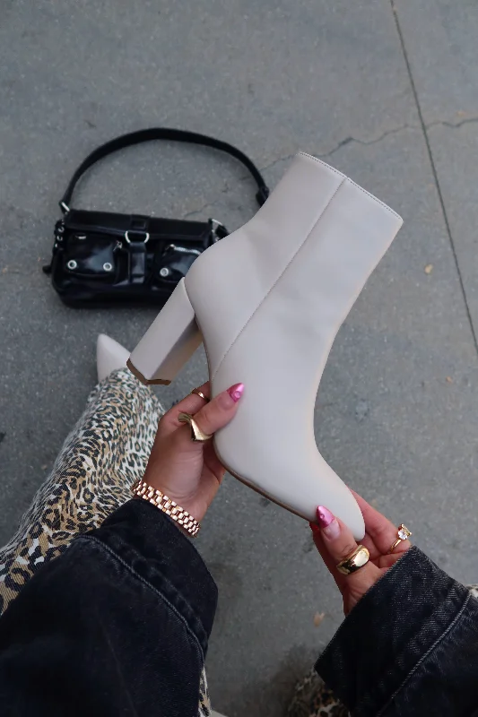 Cozy Sneakers Social Season Block Heel Ankle Boots - Bone