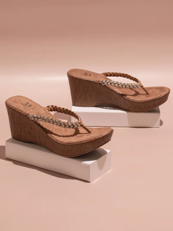 Sporty Street Sneakers Women Beige Textured Wedge Heels