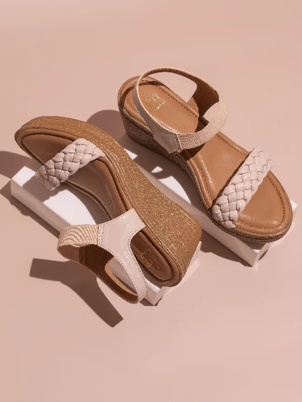 Chic Walking Shoes Women Beige Textured Wedge Heels