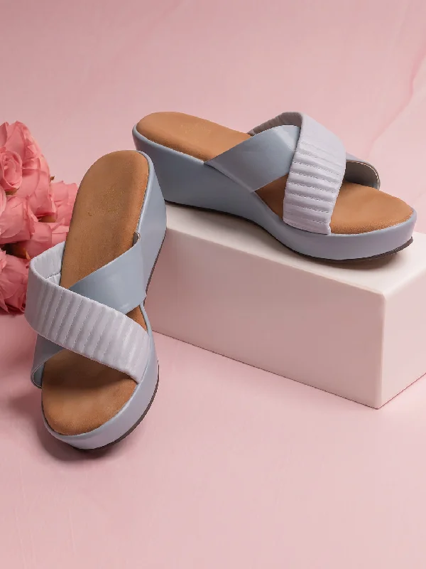 Trendy Sneakers Women Blue Textured Criss Cross Solid Wedge Heels