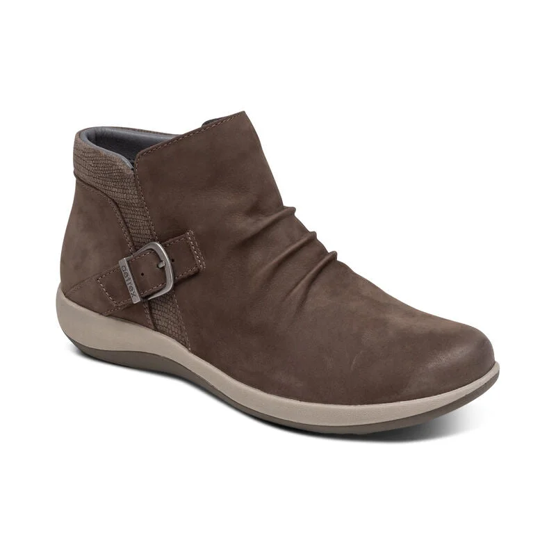Stylish Outdoor Shoes Aetrex Luna Ankle Boot Dark Earth DM702