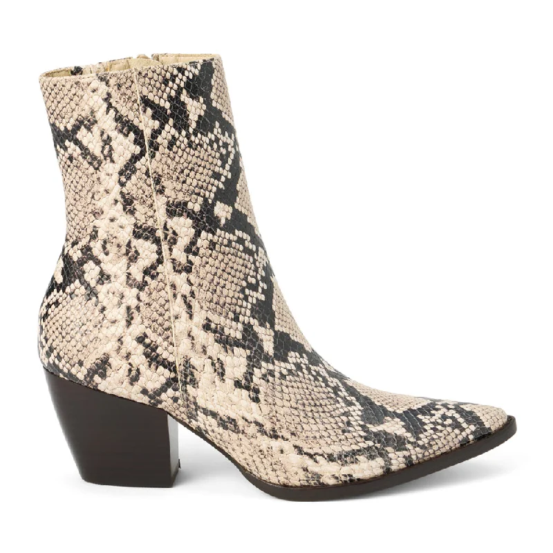 Lightweight Sneakers Caty Snake Pointed Toe Zippered Boots
