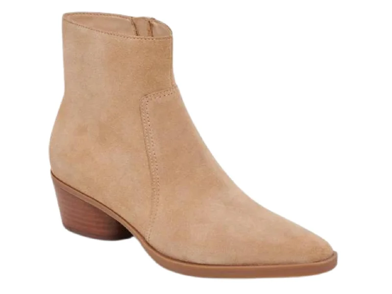 Comfortable Slip-Ons Dolce Vita: Fahari H20 Camel