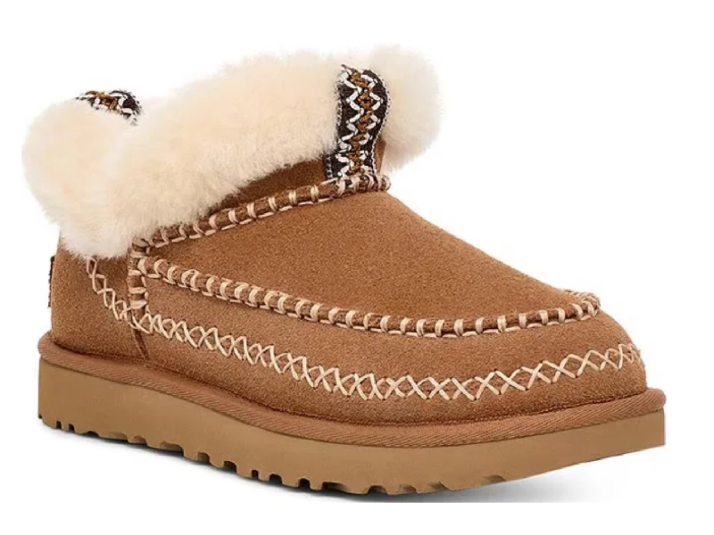 Urban Casual Shoes Ugg: Classic Ultra Mini Alpine in Chestnut